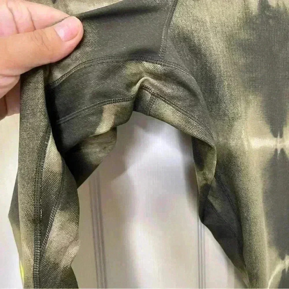 NIKE Women’s Yoga Leggings Lot Of 3 Leggings Sz XS/Small - Picture 14 of 16